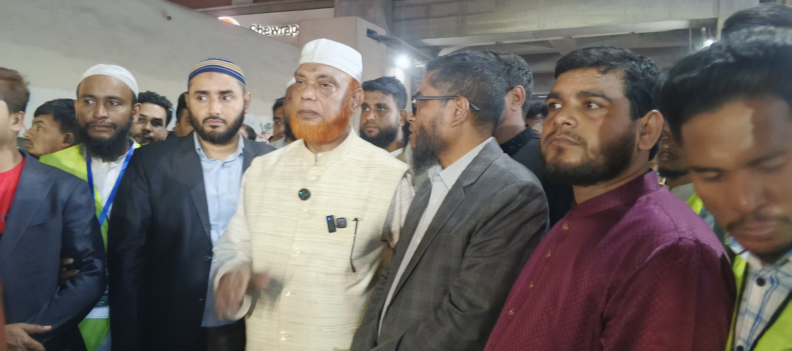 অ্যাকাউন্ট হ্যাক করে সম্মানহানির চেষ্টা ব্যর্থ—আরও উজ্জ্বল হয়েছে আমীরে জামায়াতের ব্যক্তিত্ব” : ডা. মোবারক হোসেন