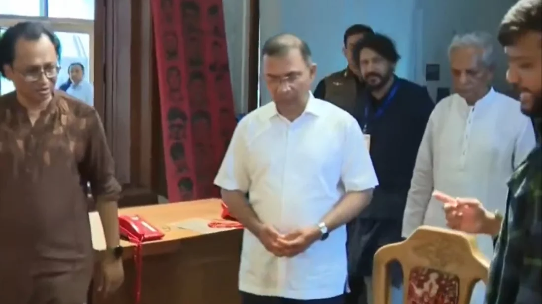 জুলাই গণঅভ্যুত্থান স্মৃতি জাদুঘর ঘুরে দেখলেন প্রধানমন্ত্রী